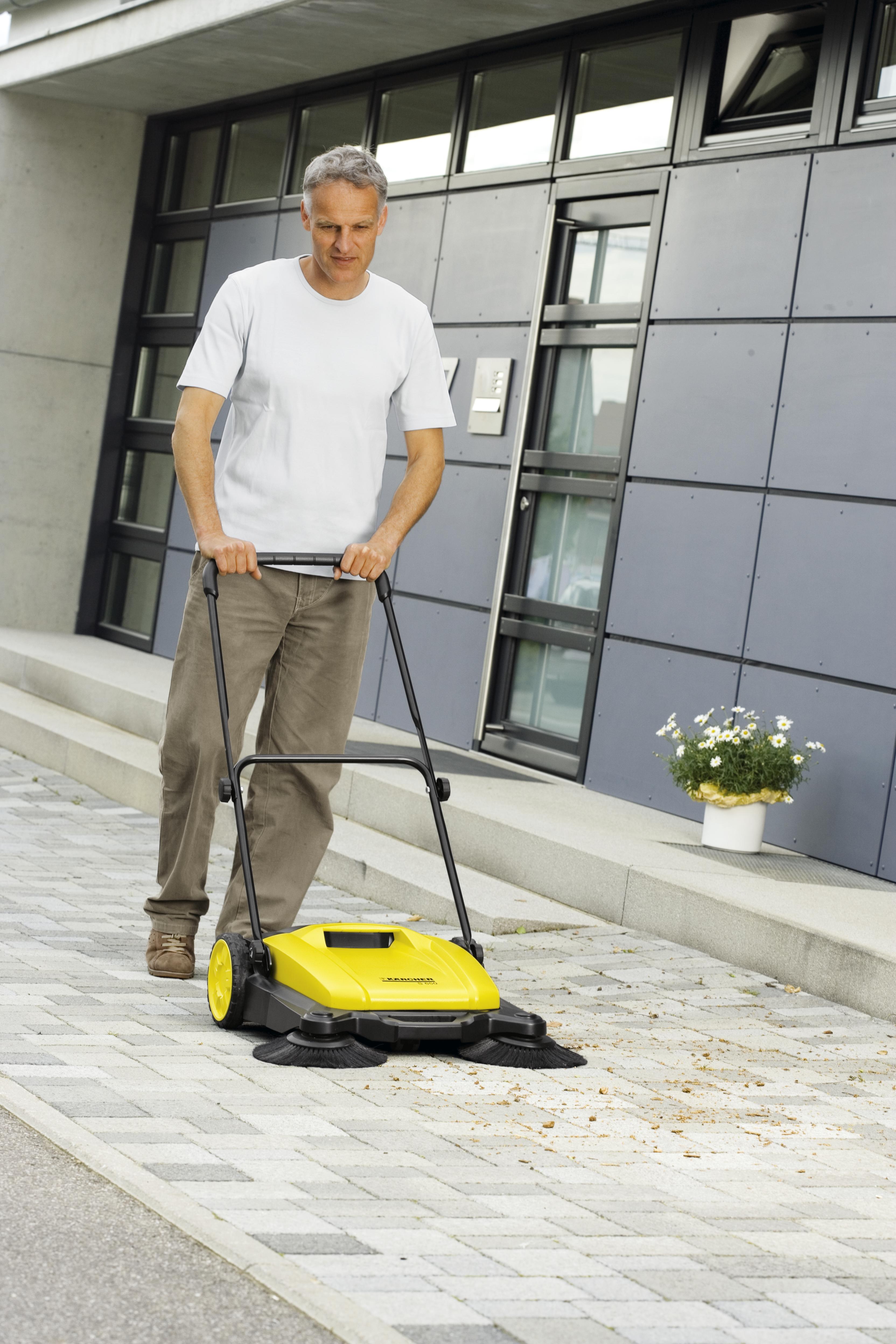 Kärcher Kehrmaschine S 650 » Bodenreiniger ...